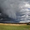 Odpolední bouřka u Brandýsa nad Labem a shelf cloud na čele ex-bouřkové linie - 1.4.2015